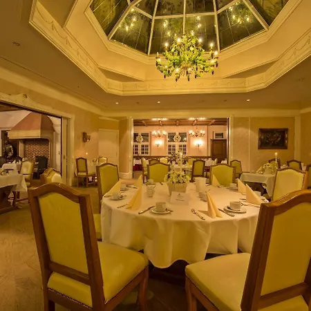 Burghotel מלון Haselünne