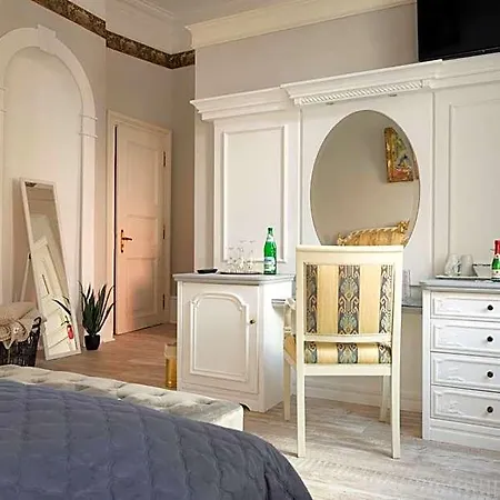 Burghotel