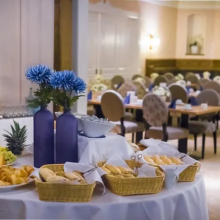 Burghotel Szálloda 3*