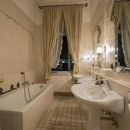 Hotel Burghotel